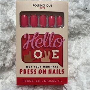 Hello Love short square Rolling Out press On Nails